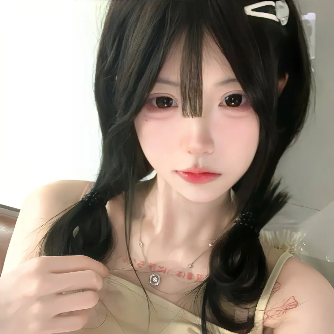宝拉：裸画像